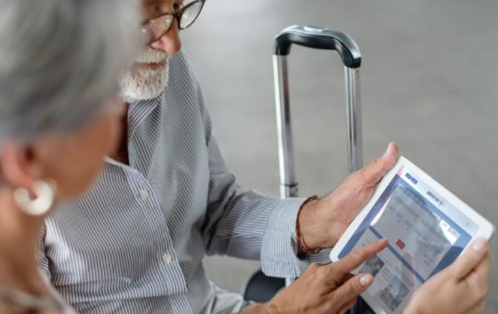 A Guide to Hassle-Free Air Travel for Seniors – Expert Tips